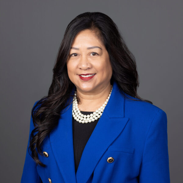 Lynda Johnson headshot photo.